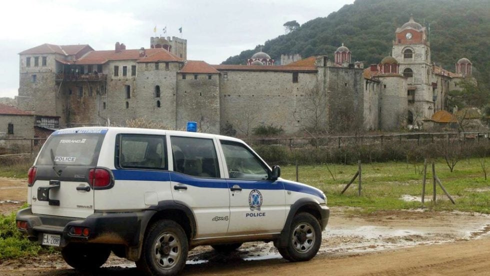moni esfigmenou-astynomia